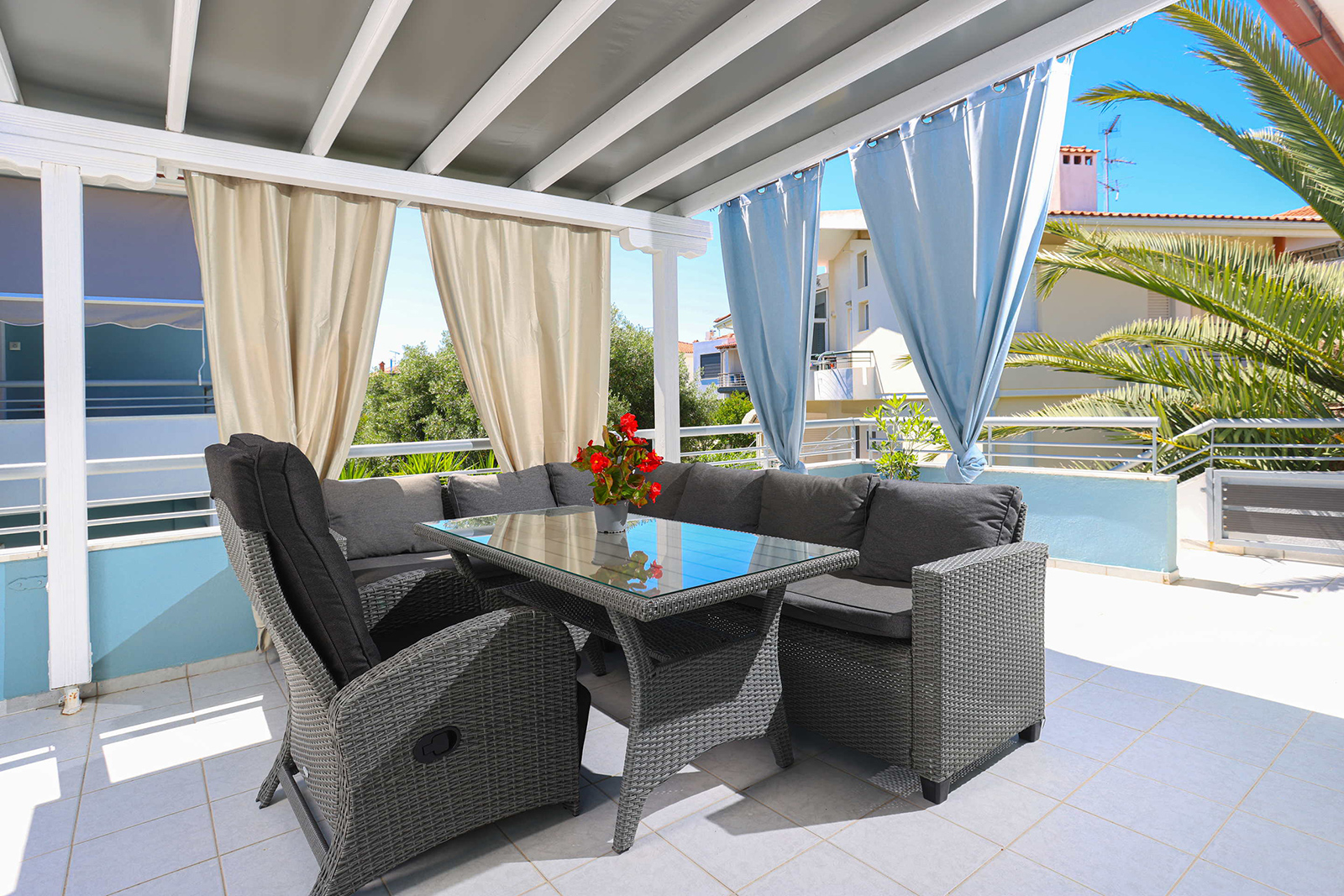 Luxury Terrace Studios Hotel Kapsohora Inn