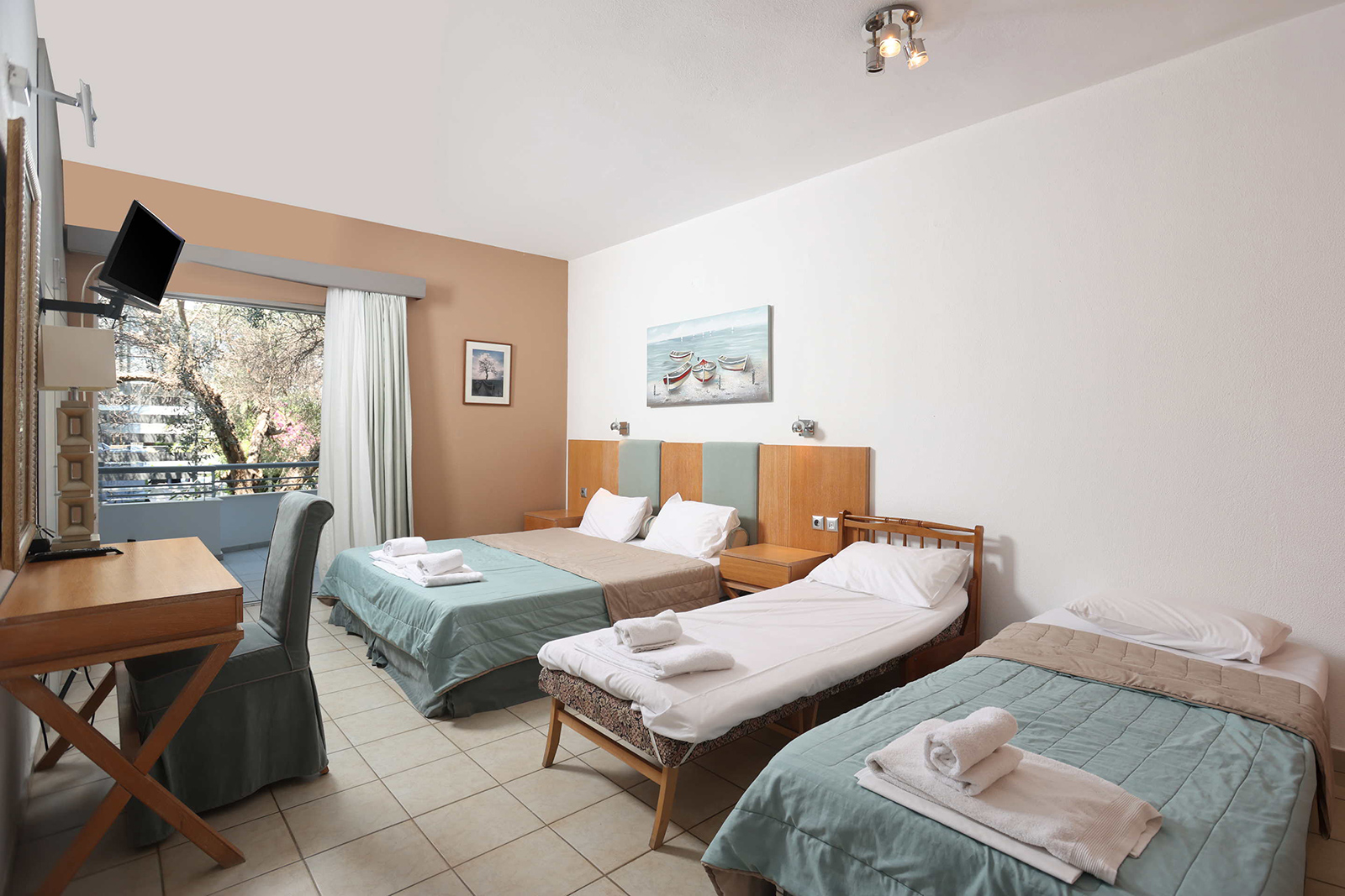 Studios Hotel Kapsohora Inn